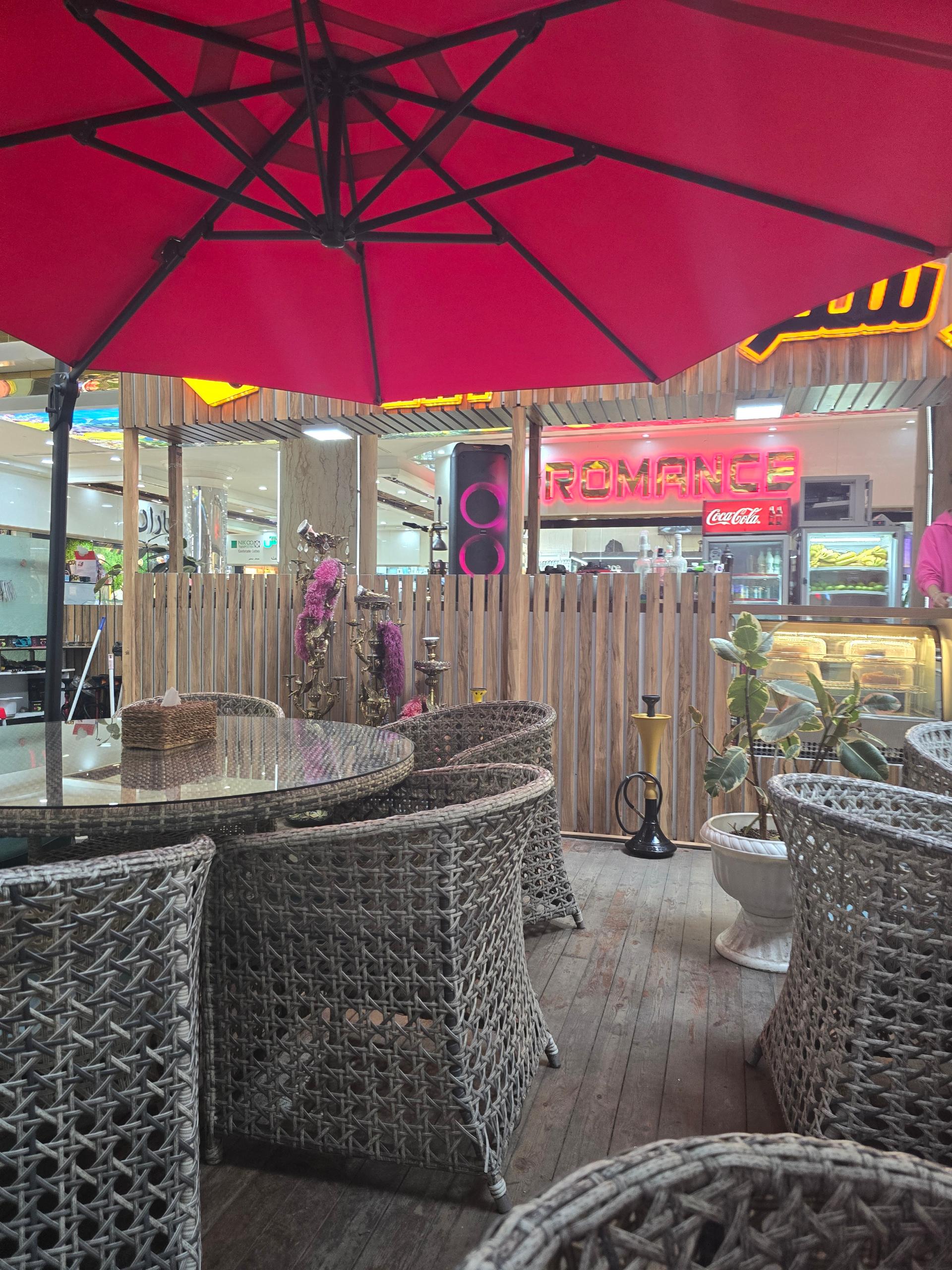 عکس کافه رستوران بیین