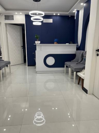 عکس ساختمان پزشکان کالین