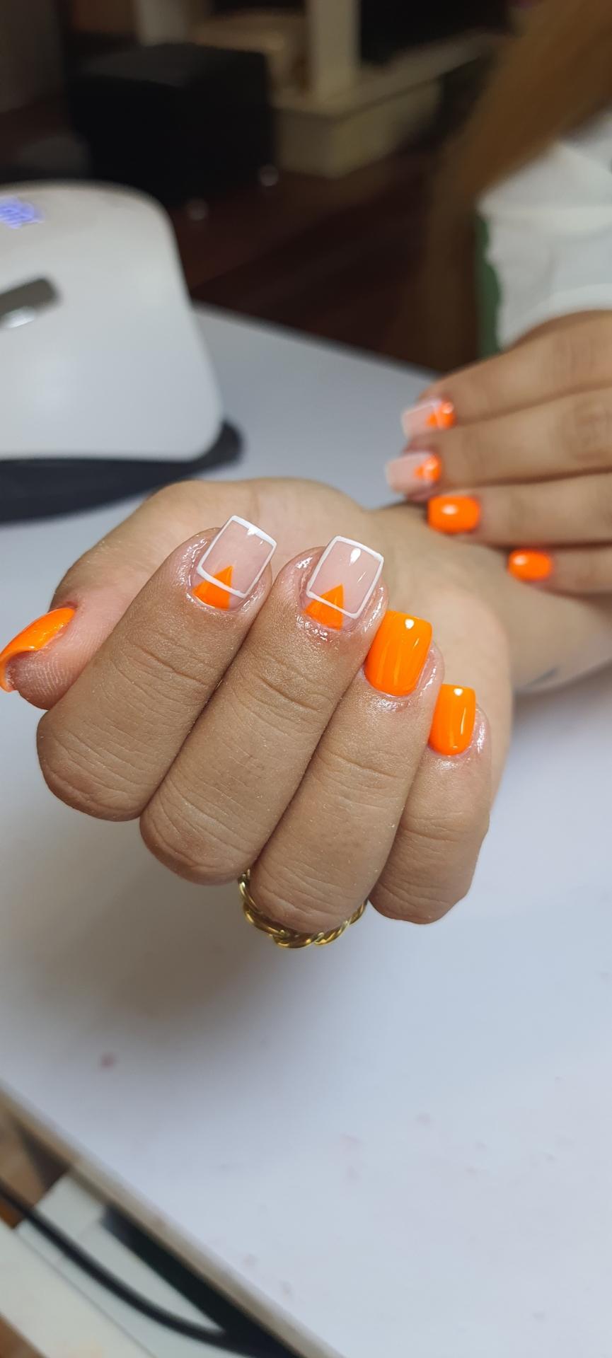 عکس خدمات زیبایی یسنا