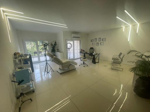 عکس کلنیک زیبائی تاچ