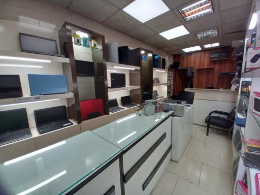 عکس کامپیوتر مرکزی مهرشهر