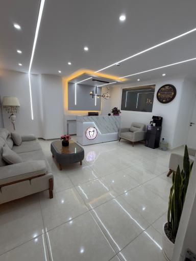 دندانپزشکی دکتر سمیرا شوری