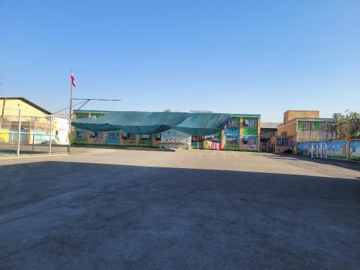 عکس دبستان ۲۲ بهمن