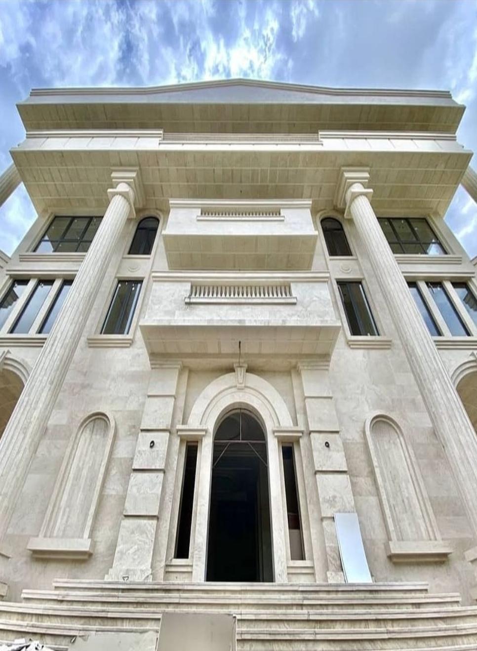 عکس مجتمع لوکس نیلگون