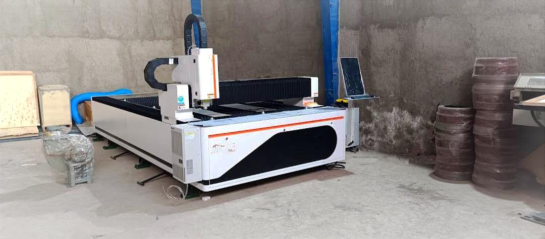 عکس خدمات برش لیزر CNC فلزات براتی