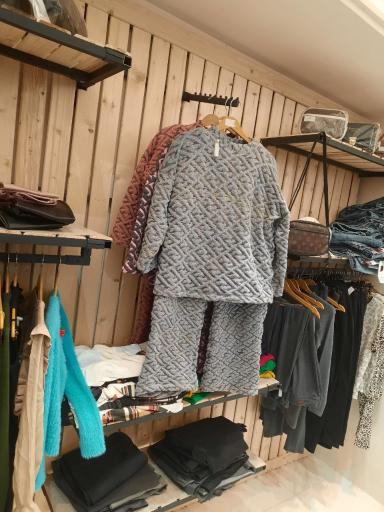 عکس پوشاک کلاجه