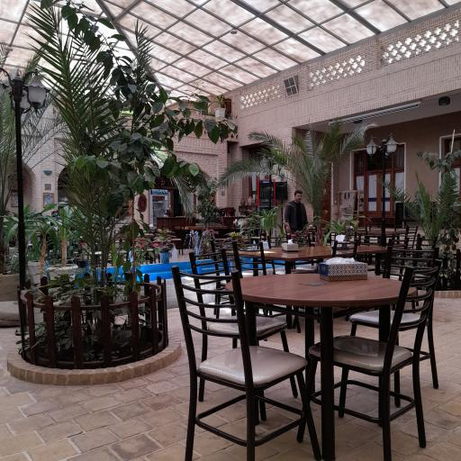 عکس اقامتگاه بومگردی و رستوران خان نشین نایین