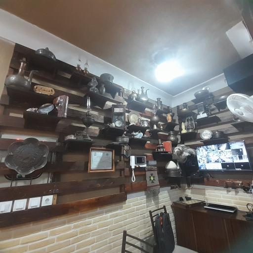 عکس اقامتگاه بومگردی و رستوران خان نشین نایین