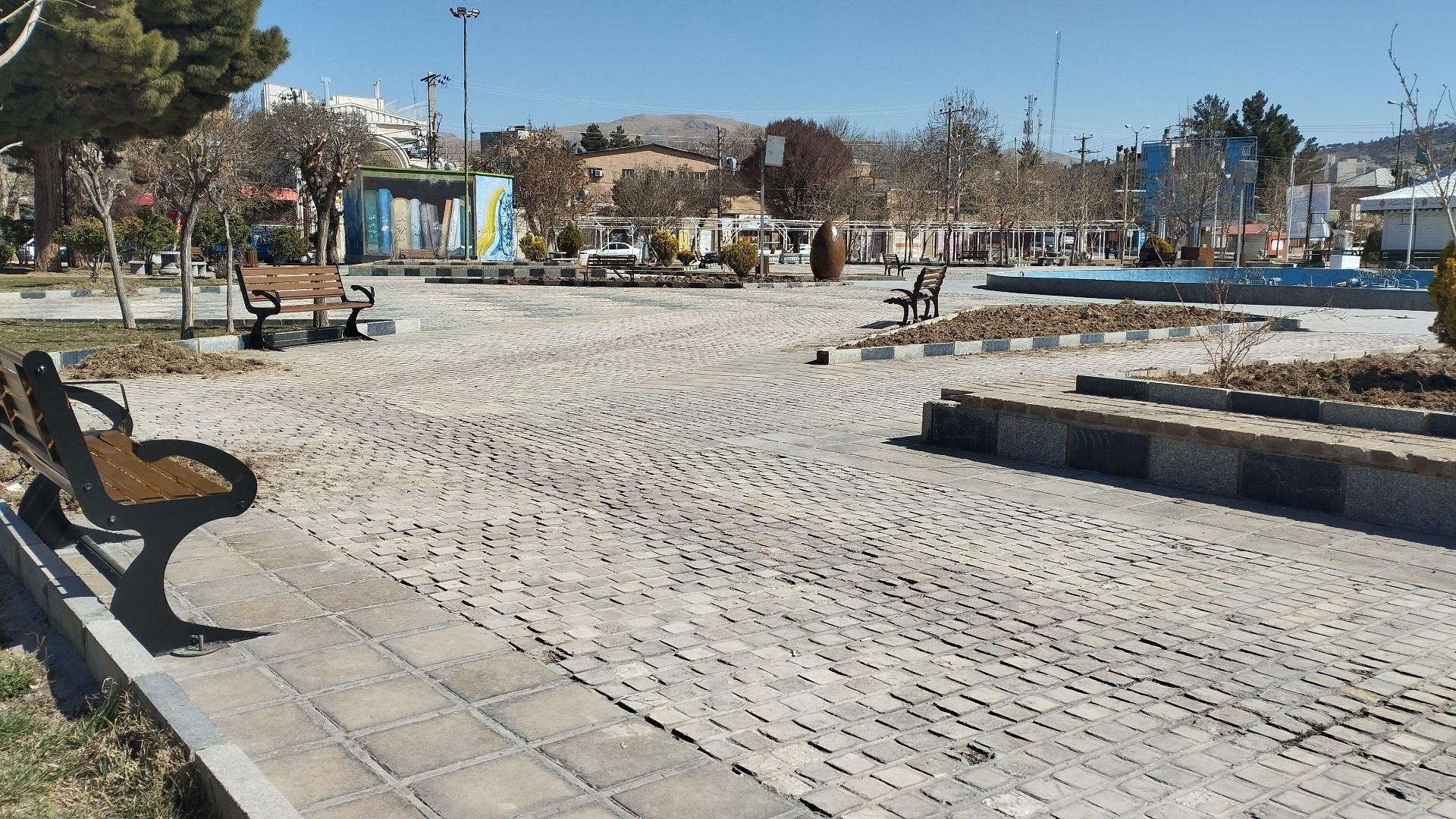 عکس پارک آب نمای موزیکال نهاوند