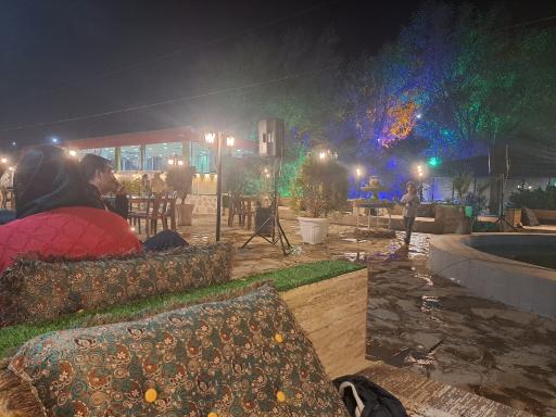 عکس باغ و رستوران شاندیز