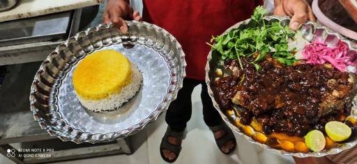 عکس کافه رستوران آذرماه