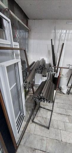 عکس پنجره دوجداره توری و آهنگری برادران