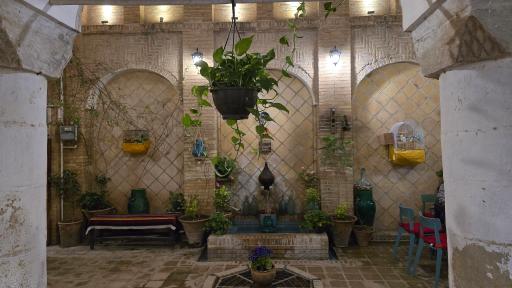 عکس خانه تاریخی مقدم و عمارت خلیفه