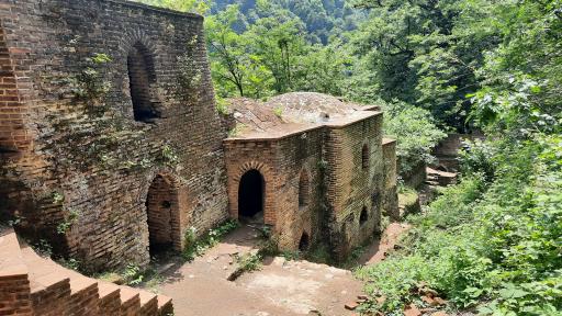 عکس بناهای شرقی قلعه