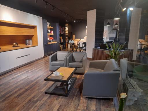 عکس ناژولوکس