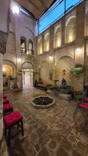 عکس خانه تاریخی مقدم و عمارت خلیفه