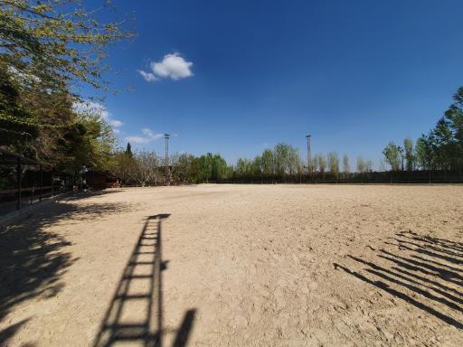 عکس باشگاه سوارکاری آیندگان