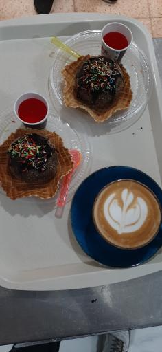 عکس بستنی سرخ کرده آوش