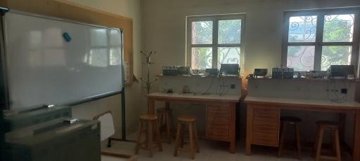 عکس ساختمان شهید دکترچمران