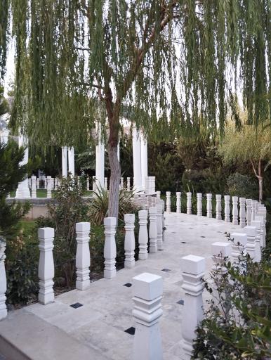 عکس باغ تالار کسری