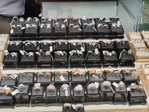 عکس جواهر فروشی حلقه ازدواج