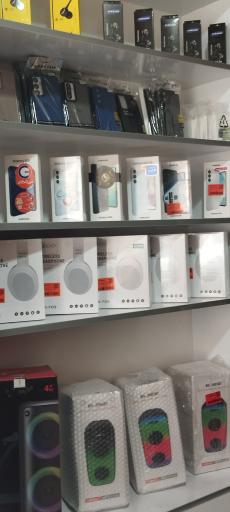 عکس تعمیرات موبایل علی