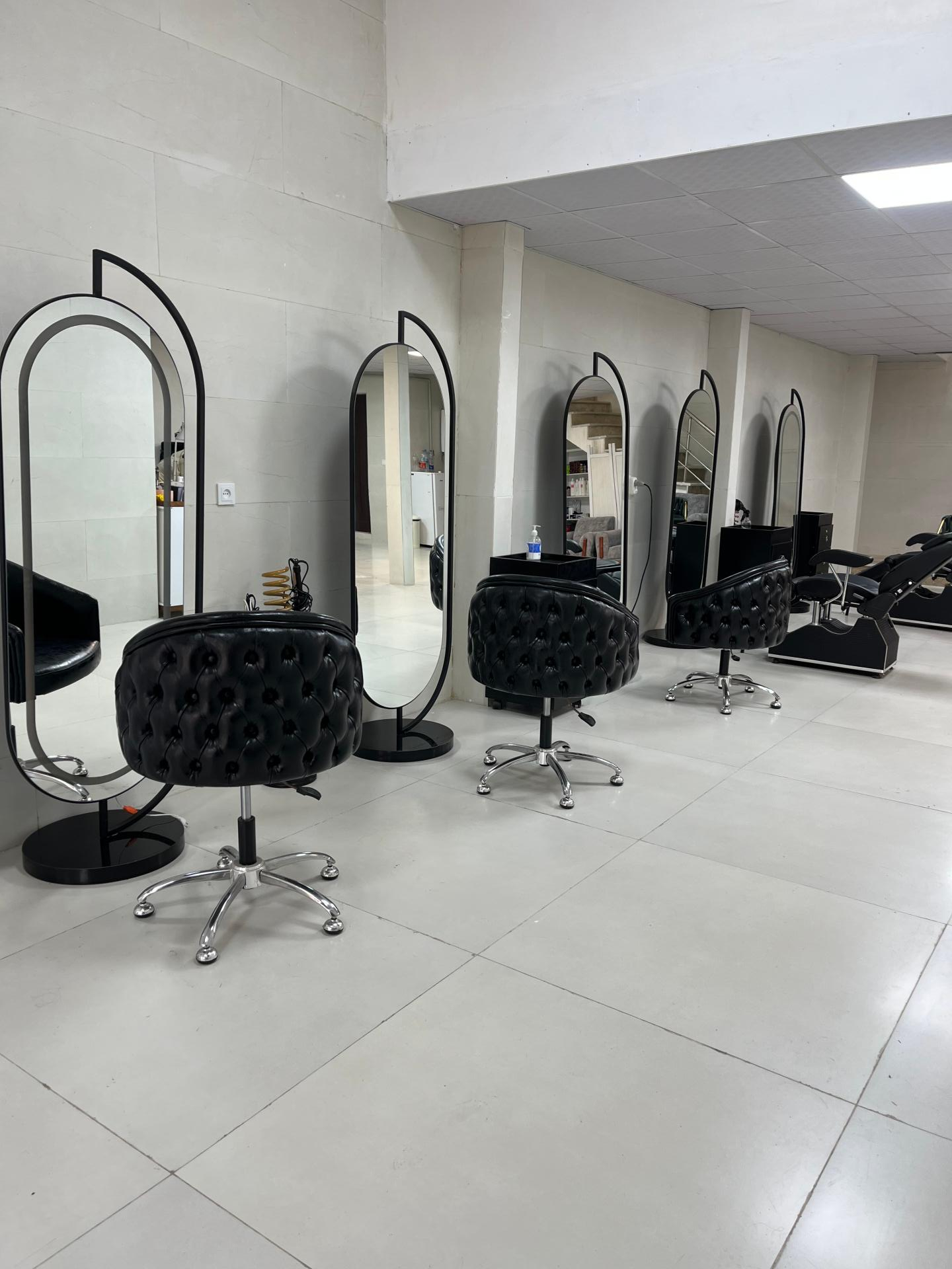 عکس سالن زیبایی VIP عادله نیکخواه