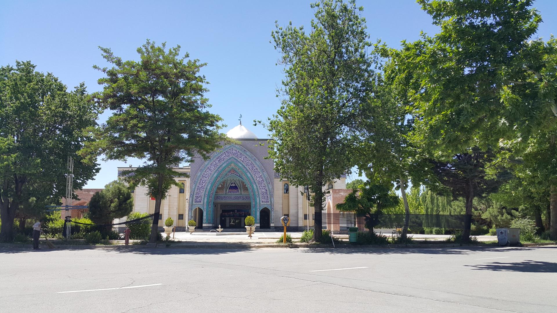 عکس مسجد دانشگاه ارومیه