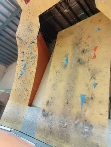 عکس مجموعه ورزشی کارگران