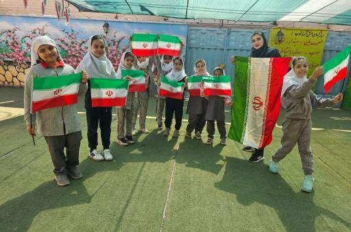 عکس دبستان و پیش دبستانی دخترانه لاله های علم