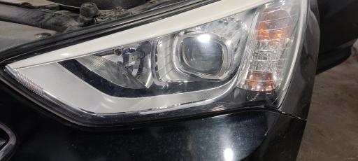 عکس تنظیم چراغ تبریز و برق خودرو منوچهر 