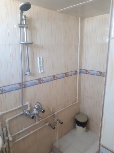 عکس رستوران و مهمانپذیر فردوسی