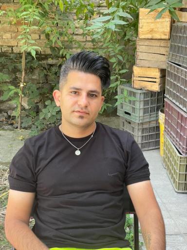 عکس پیرایش وحید
