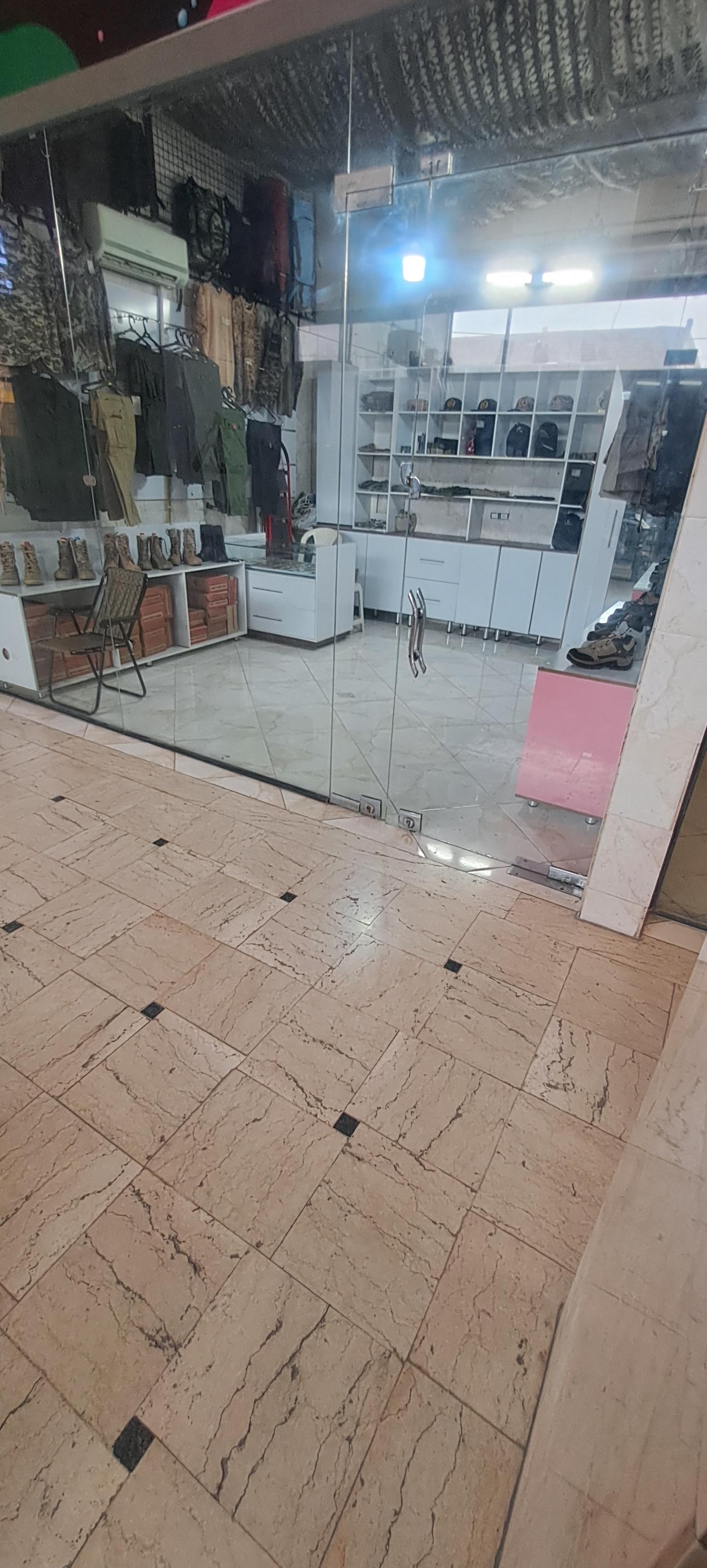 عکس فروشگاه طبیعت‌گردی و نظامی محمدی 