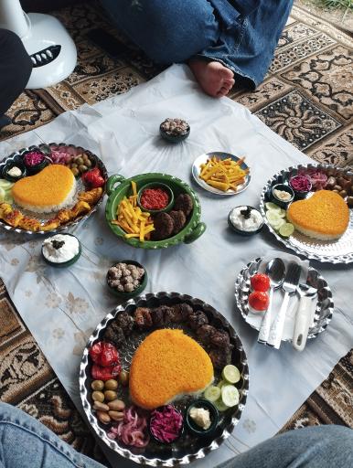 عکس باغ رستوران والیوه