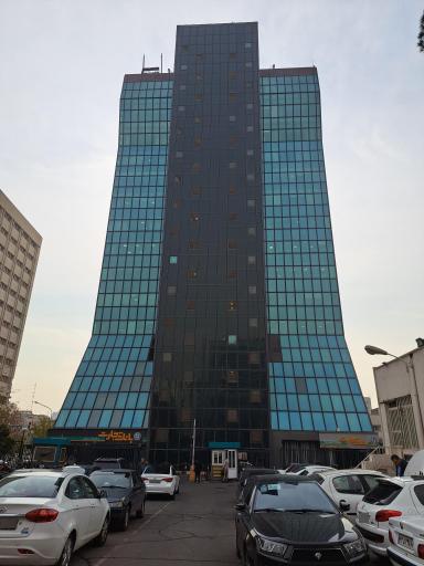 عکس ساختمان مرکزی بانک تجارت