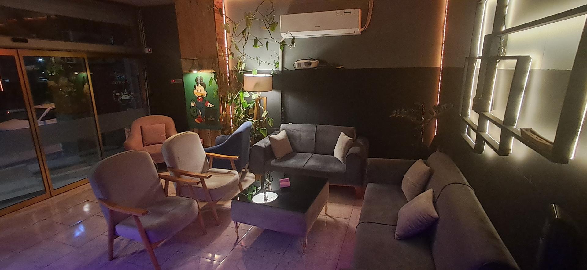 عکس کافی شاپ بیسترو فی