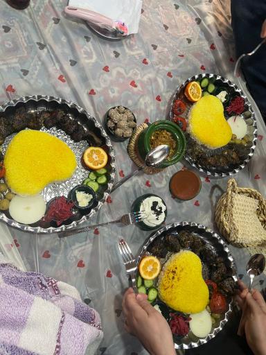 عکس باغ رستوران والیوه