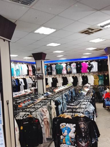 بوتیک آدیداس