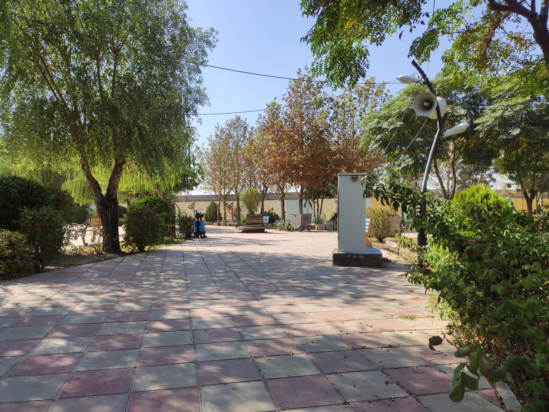 عکس بوستان مادر