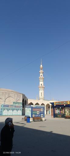 عکس صحن مرکزی بزرگ مسجد جمکران 