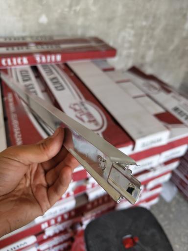 انبار مرکزی و دفتر فروش کناف لهراسبی