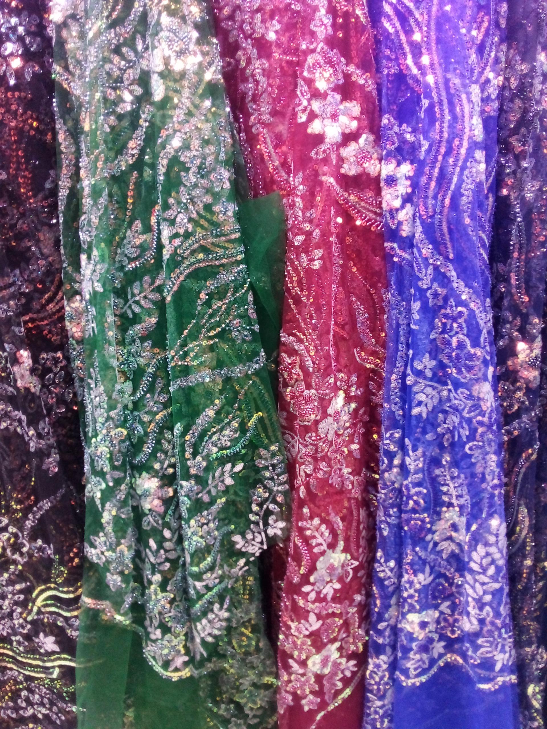 عکس پارچه سرای عباسی