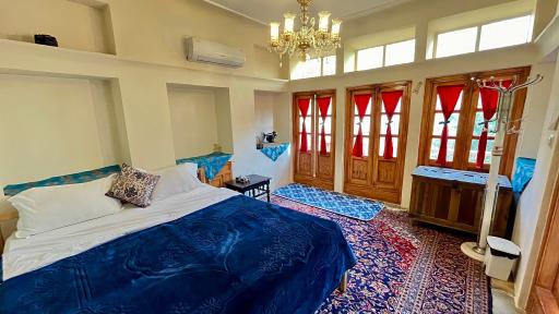 عکس هتل سنتی بازار اصفهان