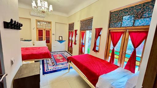 عکس هتل سنتی بازار اصفهان