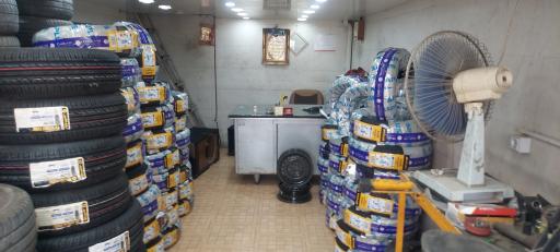 عکس لاستیک فروشی و پنچرگیری امیران تایر