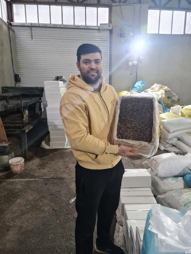 عکس کشمش فروشی عسلک 