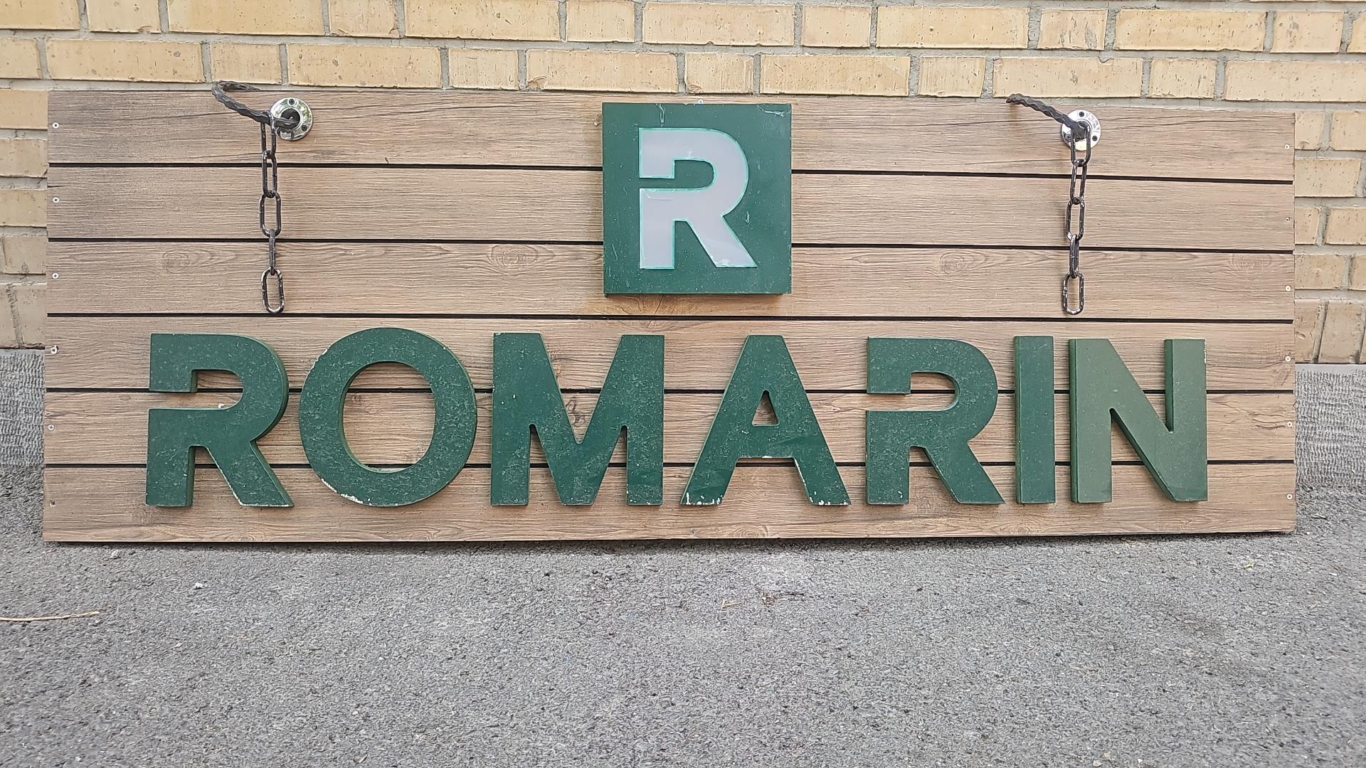 عکس کترینگ رومارین