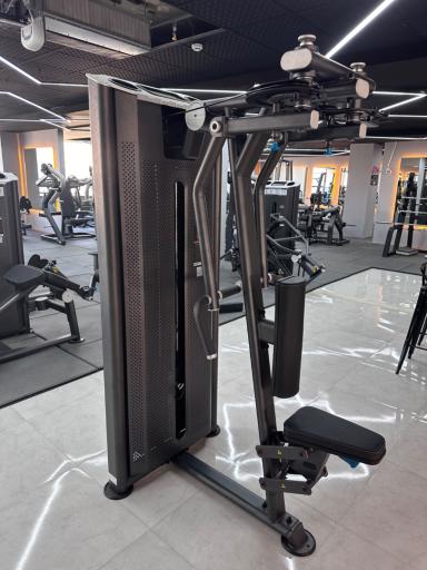 عکس باشگاه بدنسازی لایف پلاس 