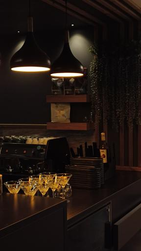 عکس کافه فست فود موناکو